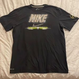 Nike football Dri-fit t-shirt men’s size Xlarge